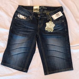 NWT! Request jean shorts size 25/1